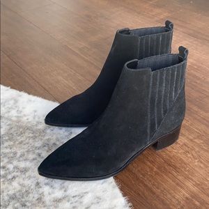 Marc Fisher LTD Yolli bootie